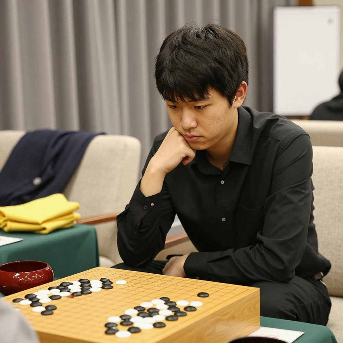 ChessBase Magazine 225: Trung Quốc dẫn 15/16 ở Samarkand, và Prague 2026 bước vào trang sách